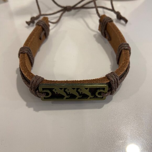 Adjustable Leather & Hemp Cord Bracelet With whales Engraved Metal Plate - Picture 1 of 10